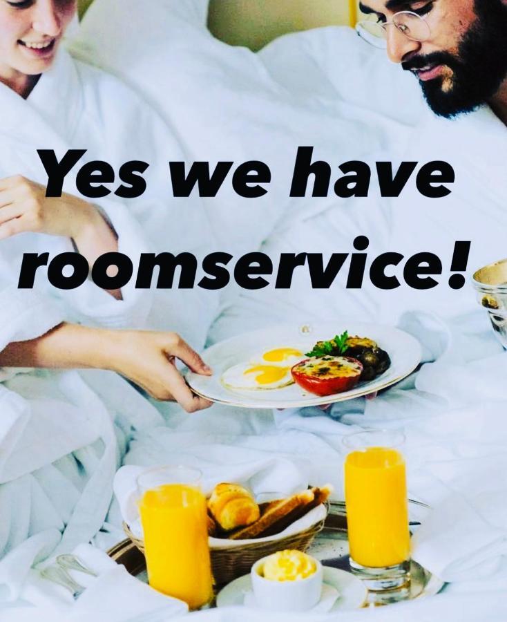 Bed & Breakfast Jo Amsterdam Diemen ภายนอก รูปภาพ
